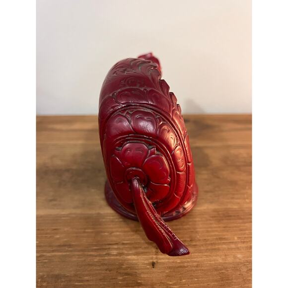 Ganesha in Conch Shell Statue – Red Resin Hindu Deity Figurine Spiritual Decor - Picture 4 of 12